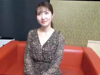 坏女朋友征服工作中认识的乙方公司小美女